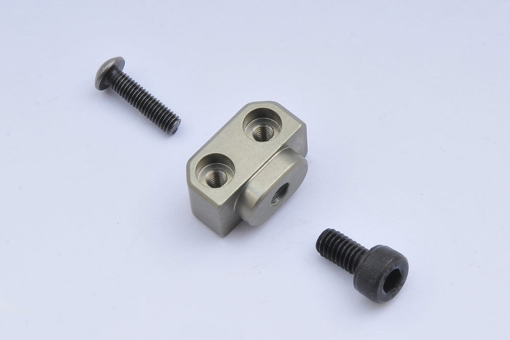 Lower wishbone/anti-roll bar bracket Duox