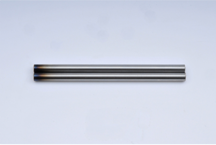 Front upper wishbone pin Duox